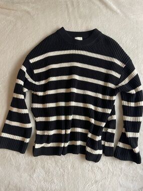 H&M Sweater